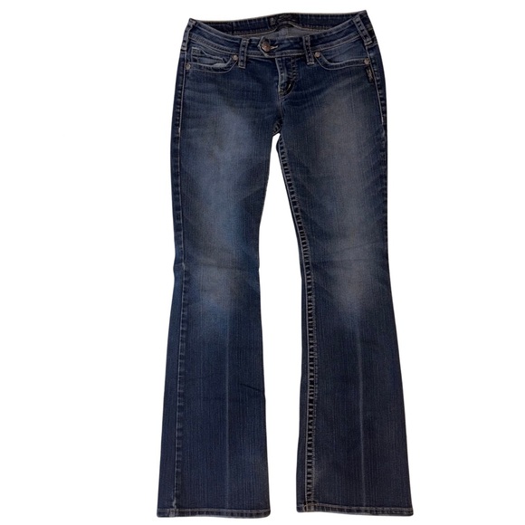 Silver Tuesday Women’s Jeans Bootcut Low Rise Stretch Denim 30 Distressed - Picture 1 of 9